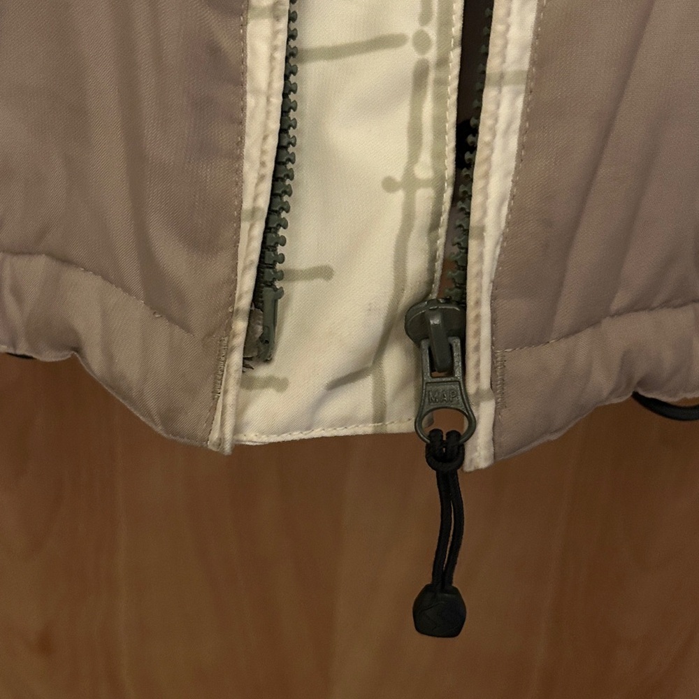 E408 Turbine Boardwear Snowboard Girl's Cream Hooded Jacket - Picture 16 of 16